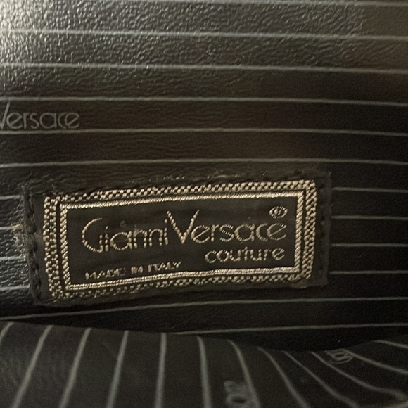 Rare Triangular Black Clutch Bag by Gianni Versace Couture 1980 - Picture 4 of 16
